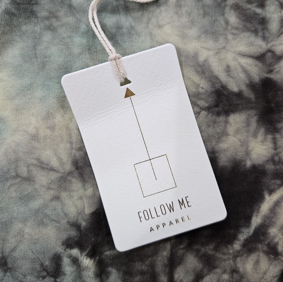 Follow Me Long Sleeve V-Neck Wrap Top in Green & Black Tie-Dye Women’s Size S - Picture 4 of 4